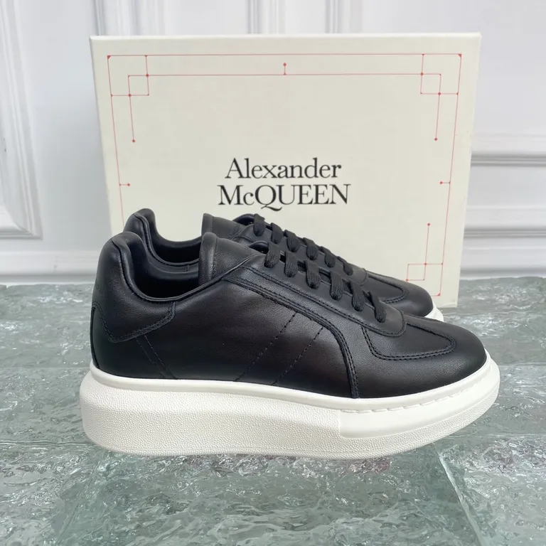 Alexander McQueen Shoe 